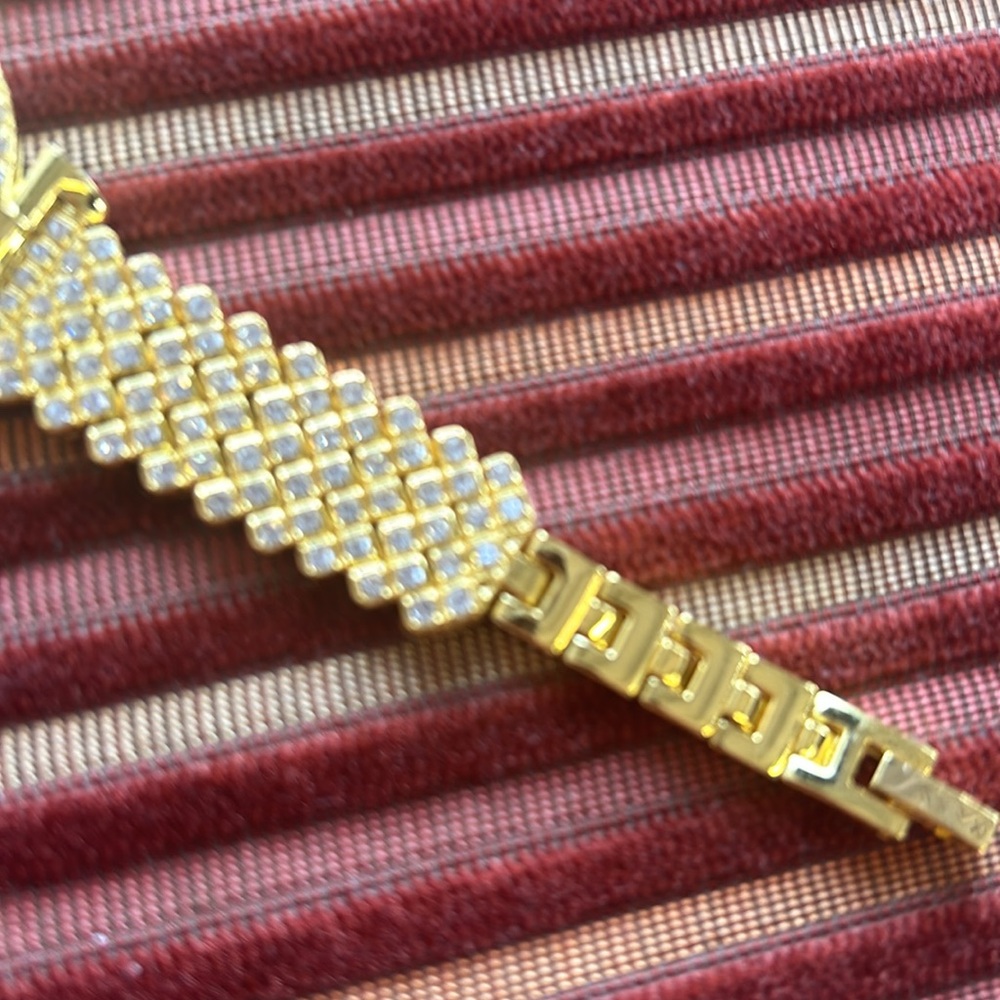 “BLINGY” Watch - Picture 4 of 5